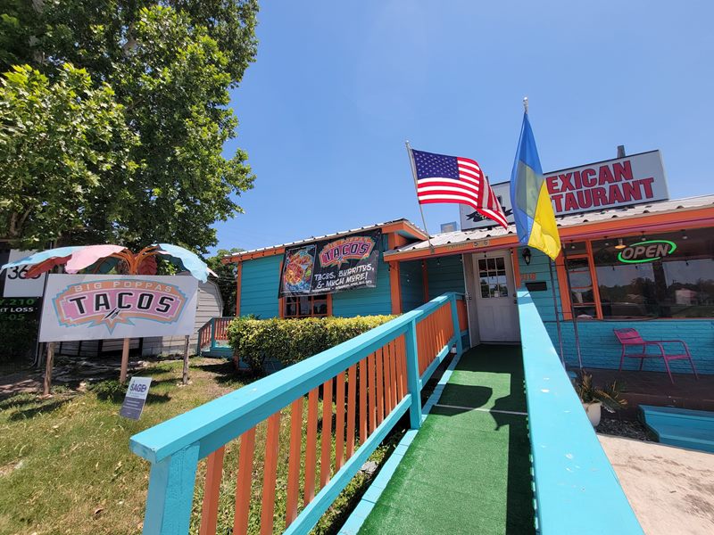 Big Poppas Tacos exterior